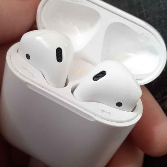 Apple Airpods